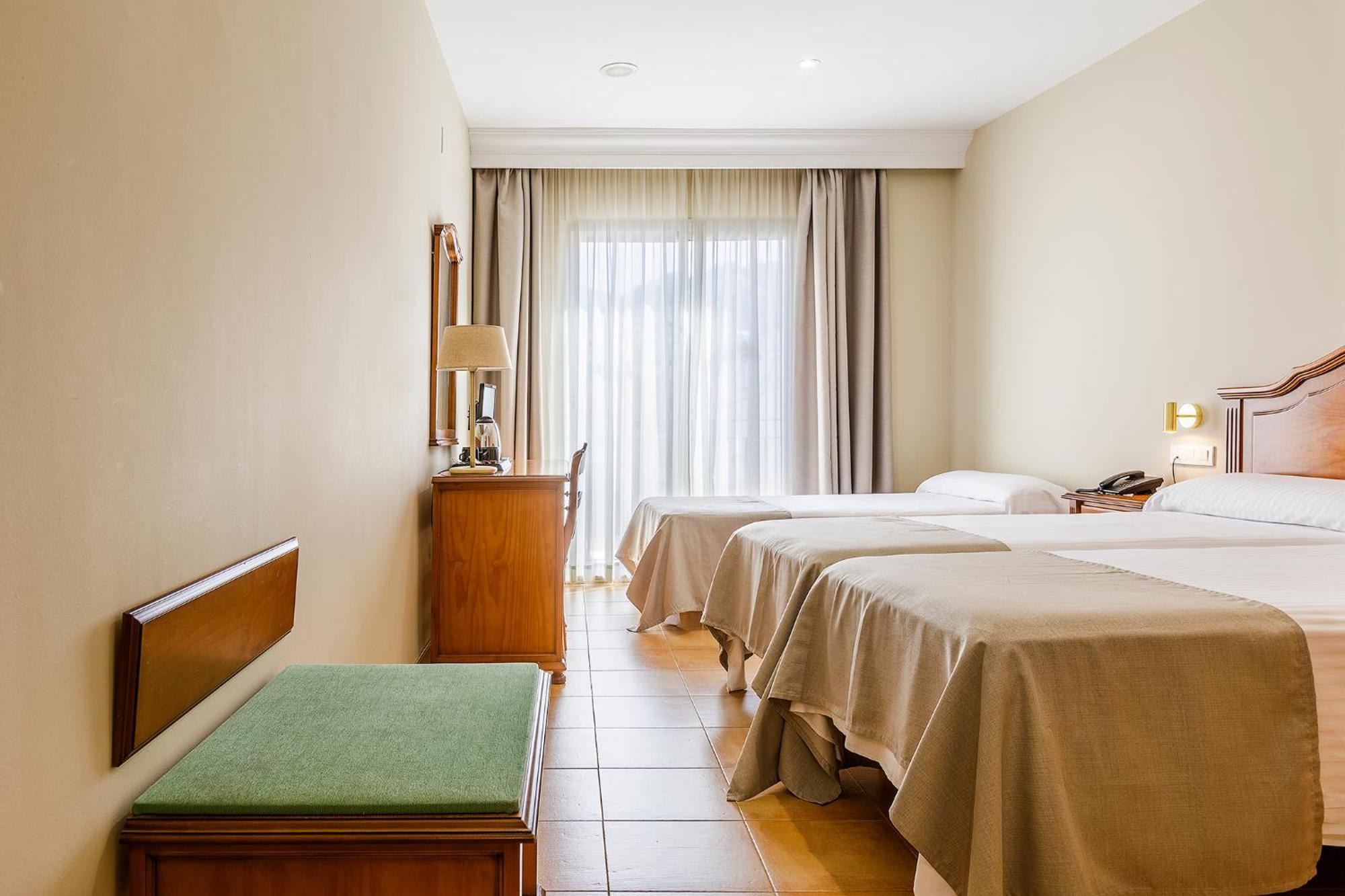 Hotel Almijara - Mares Ла-Еррадура Екстер'єр фото