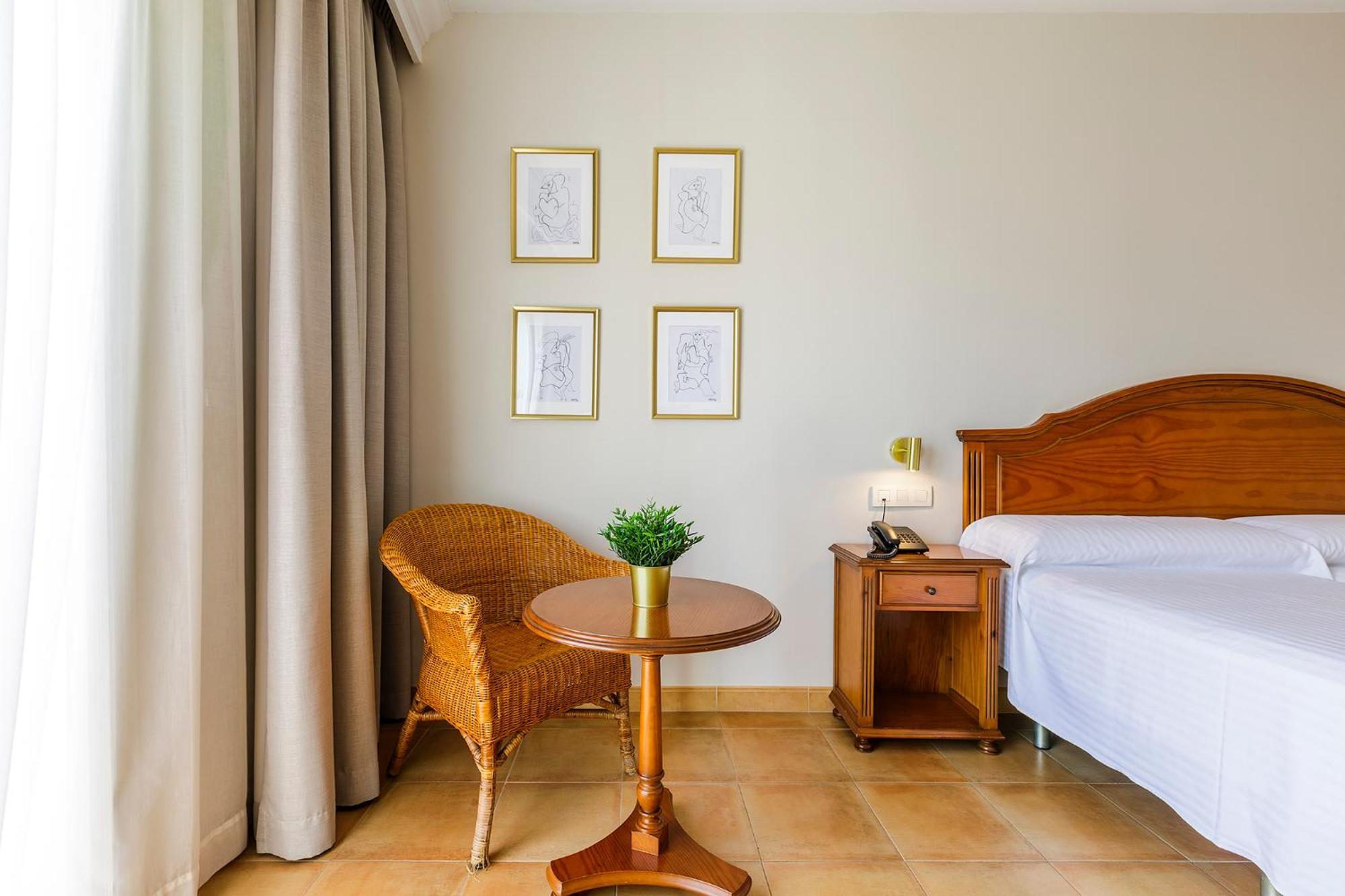 Hotel Almijara - Mares Ла-Еррадура Екстер'єр фото