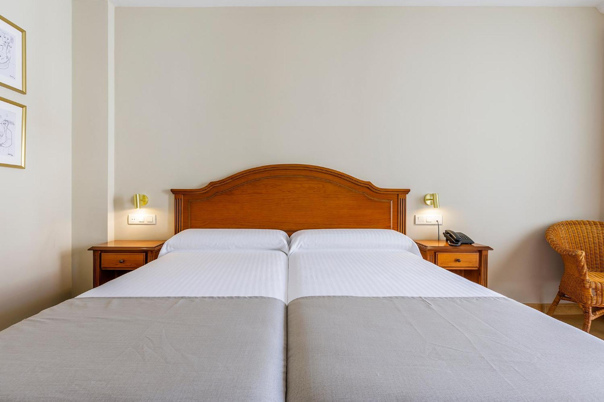 Hotel Almijara - Mares Ла-Еррадура Екстер'єр фото