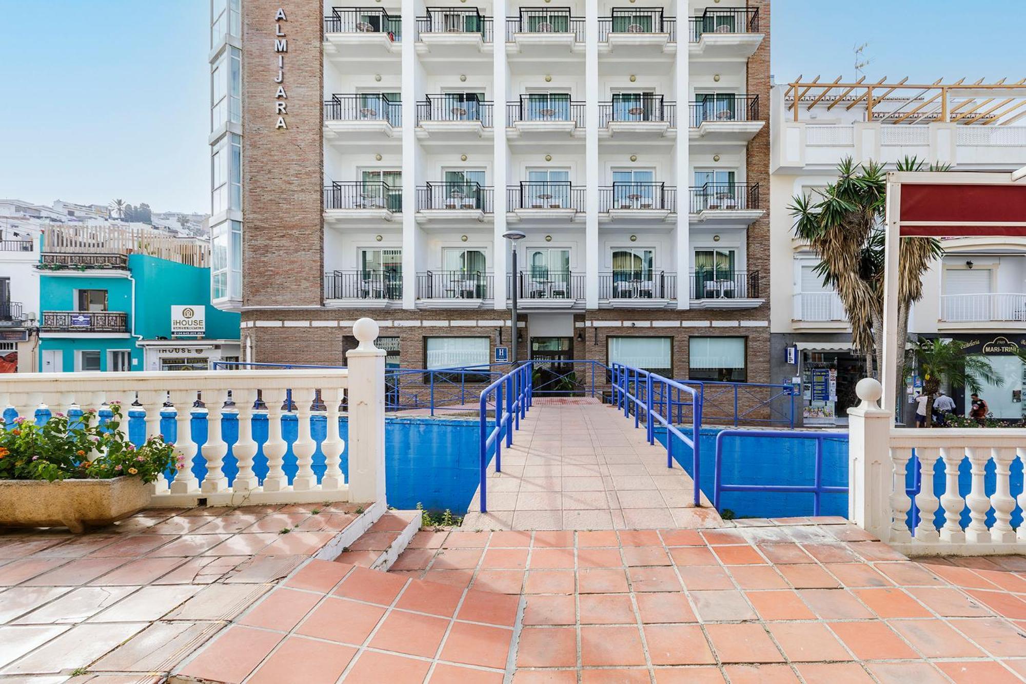 Hotel Almijara - Mares Ла-Еррадура Екстер'єр фото