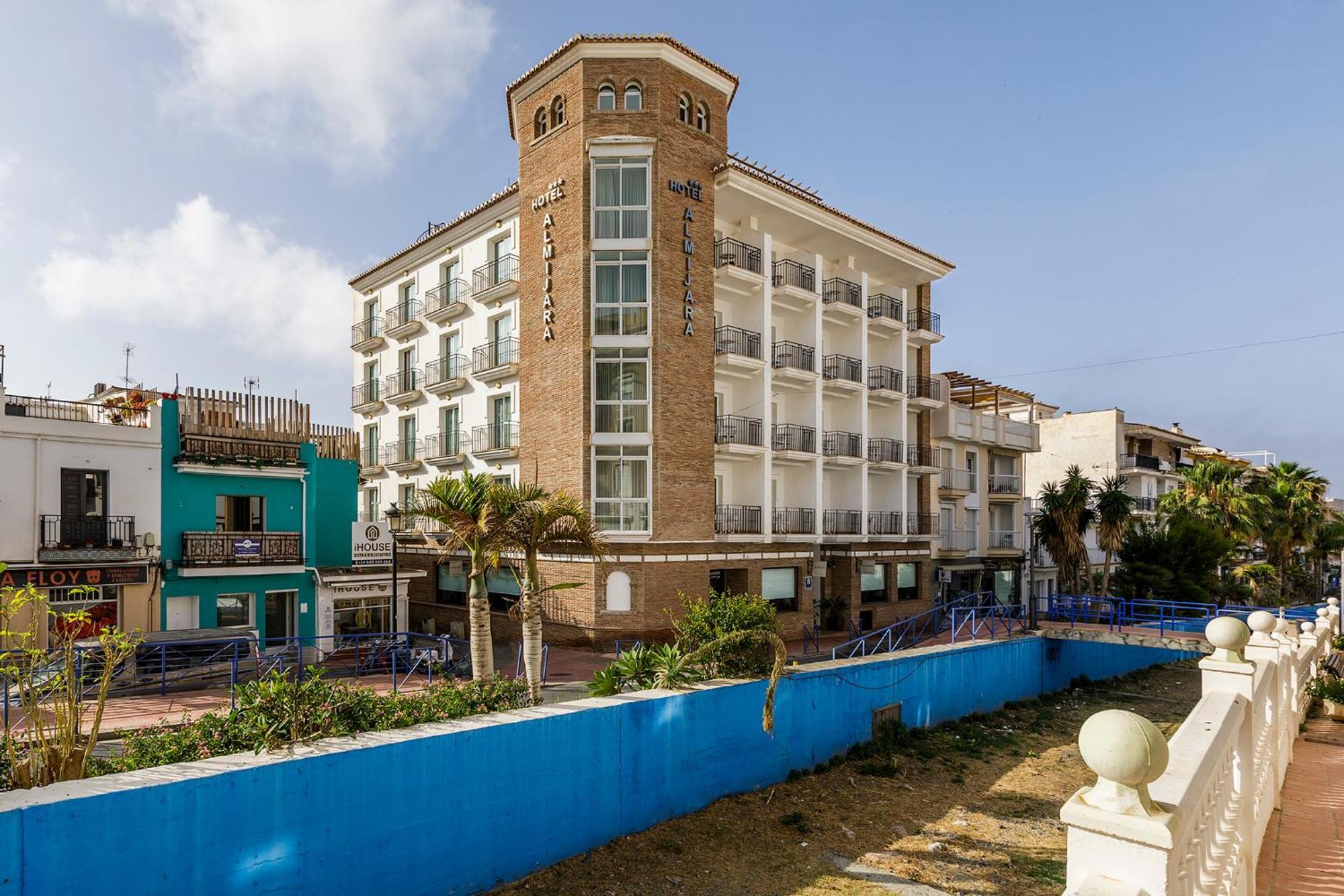 Hotel Almijara - Mares Ла-Еррадура Екстер'єр фото