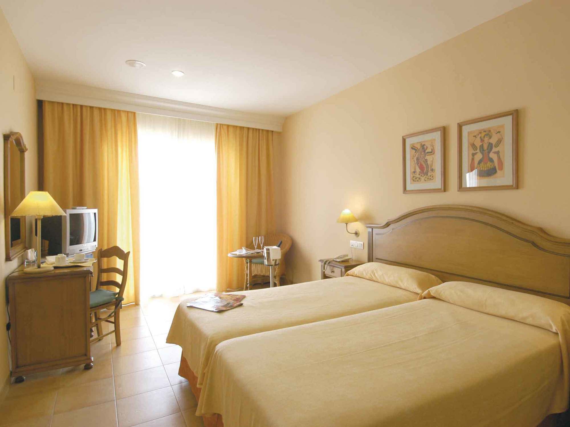 Hotel Almijara - Mares Ла-Еррадура Екстер'єр фото